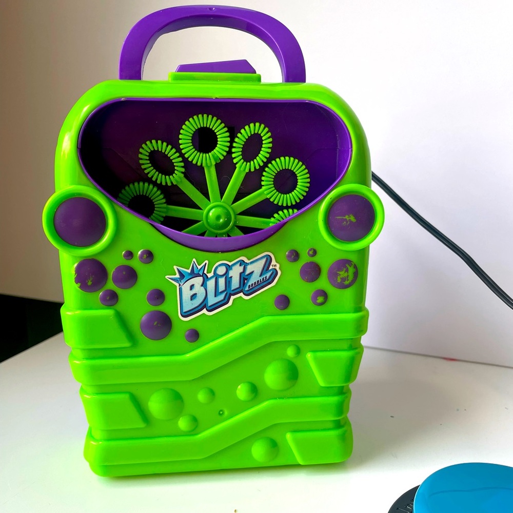 Switch Adapted Bubble Machine
